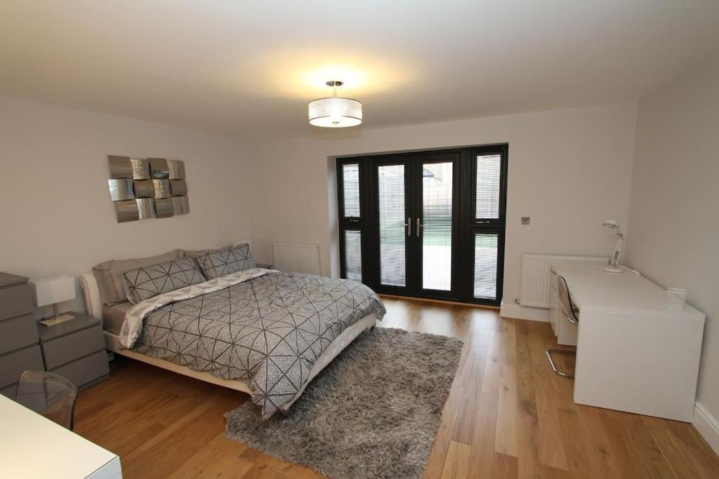 Lovely One Bed Apartment-Near All Transport-Village-Freeparking لندن المظهر الخارجي الصورة