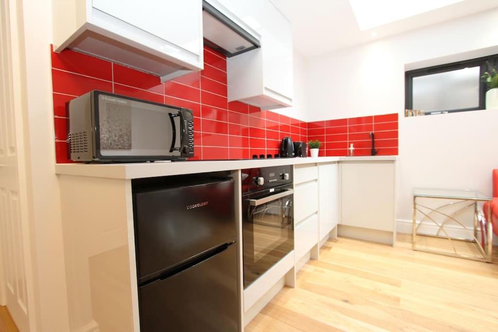 Lovely One Bed Apartment-Near All Transport-Village-Freeparking لندن المظهر الخارجي الصورة